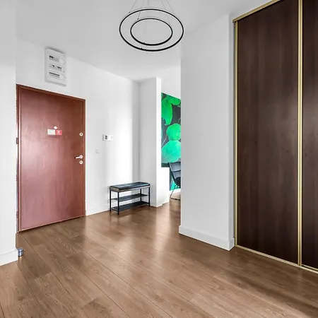 Melody Park Spacious By Bookinghost Apartment *